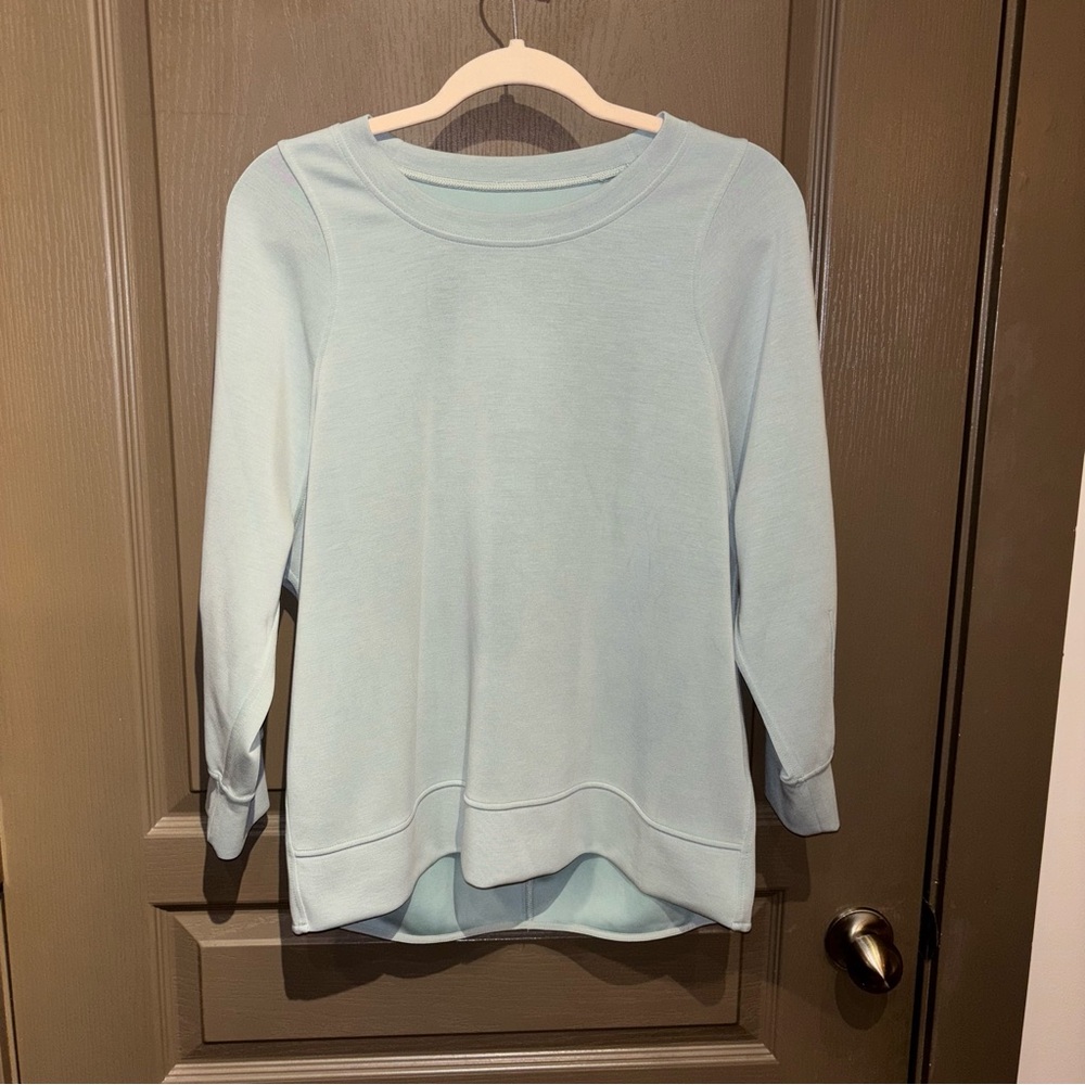 Lululemon Softstreme Draped-Back Crew
Silver Blue - Picture 8 of 13